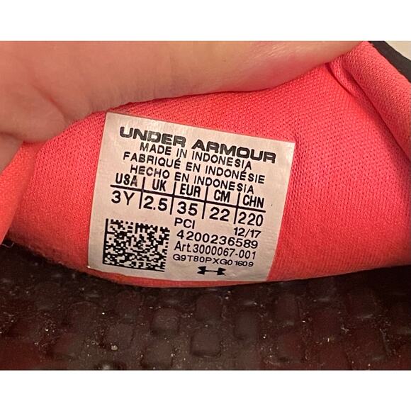 Under Armour Youth size 3 Y hot pink & black slip on flip‎ flop slide unisex - Picture 6 of 7